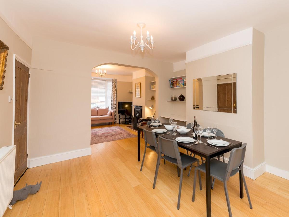 Pass The Keys 3 Storey Townhouse Shrewsbury Exteriör bild