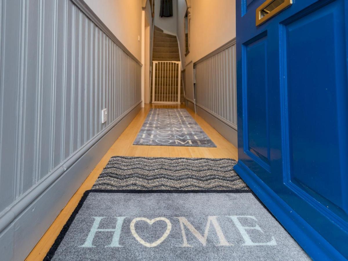 Pass The Keys 3 Storey Townhouse Shrewsbury Exteriör bild